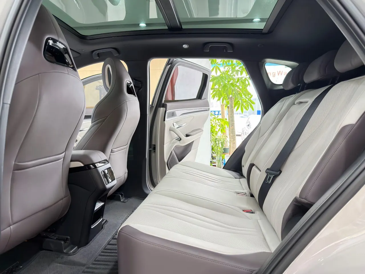 BYD Song PLUS New Energy 2025 Song PLUS DM-i 1.5 Stepless 160KM Flagship Automatic Gear 6