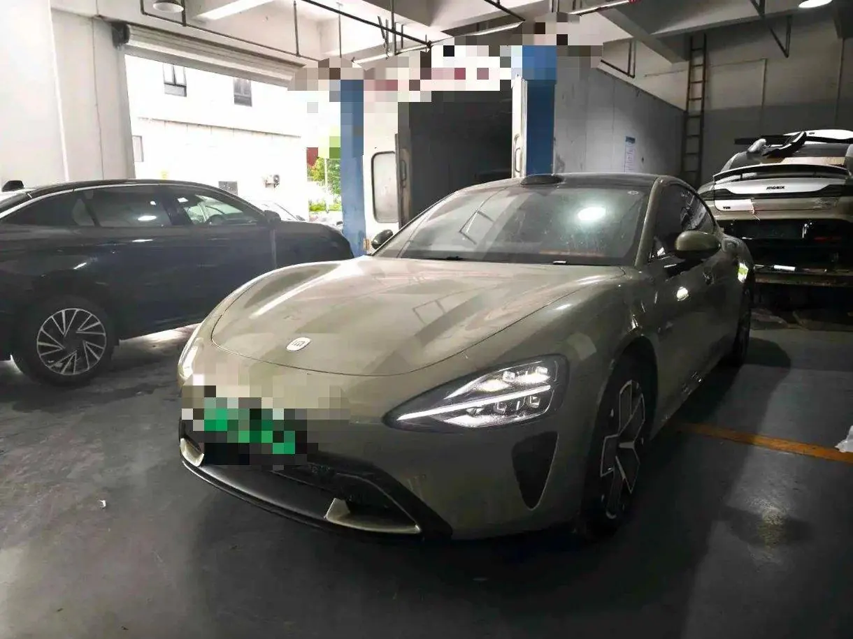 Открыть галерею: MI 2024 SU 7 830km Rear Drive Ultra Long Endurance High-end Smart Drive Pro Edition Automatic Gear