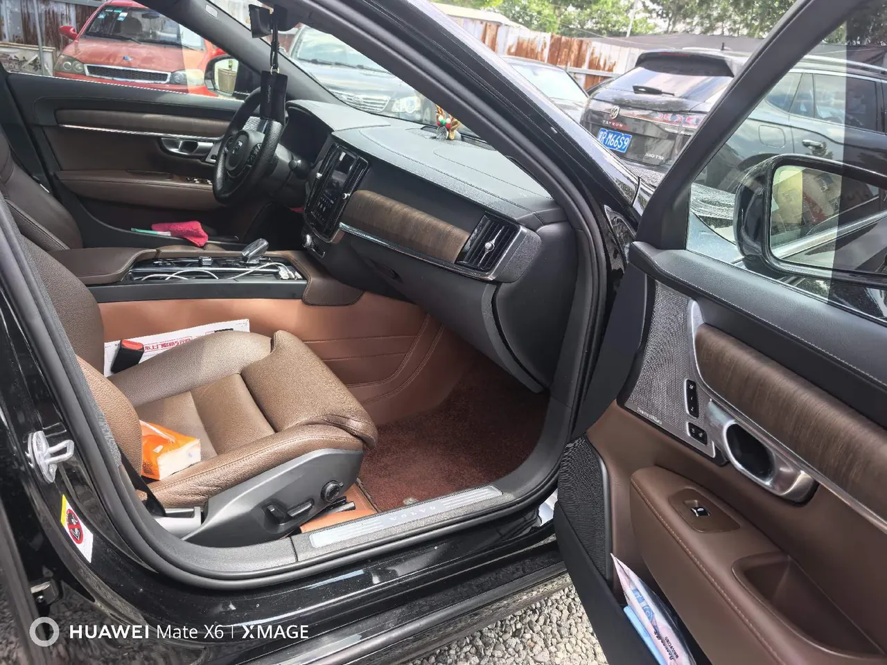 Volvo 2024 S90 48V 2.0T B5 Zhiyi Deluxe Edition Automatic Gear 8