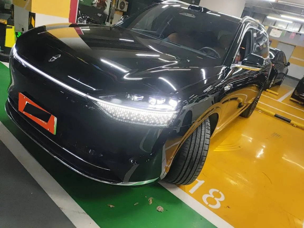AITO 2024 AITO M9 extended range Ultra 52kWh automatic gear - View 1