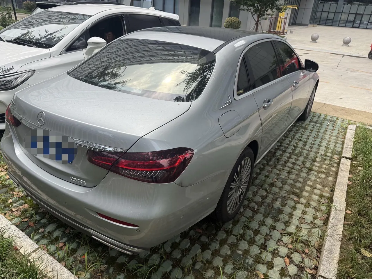 Mercedes Benz E Class 2021 E 300 L 2.0T Honorable Automatic Gear 2