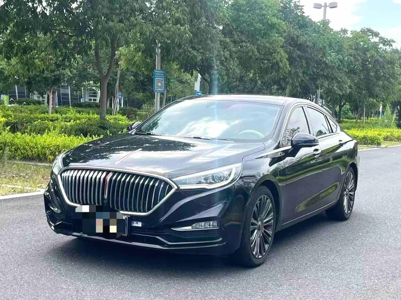 HongQi 2020 H5 1.8TD Zhilian Qichang Edition Automatic Gear - View 1