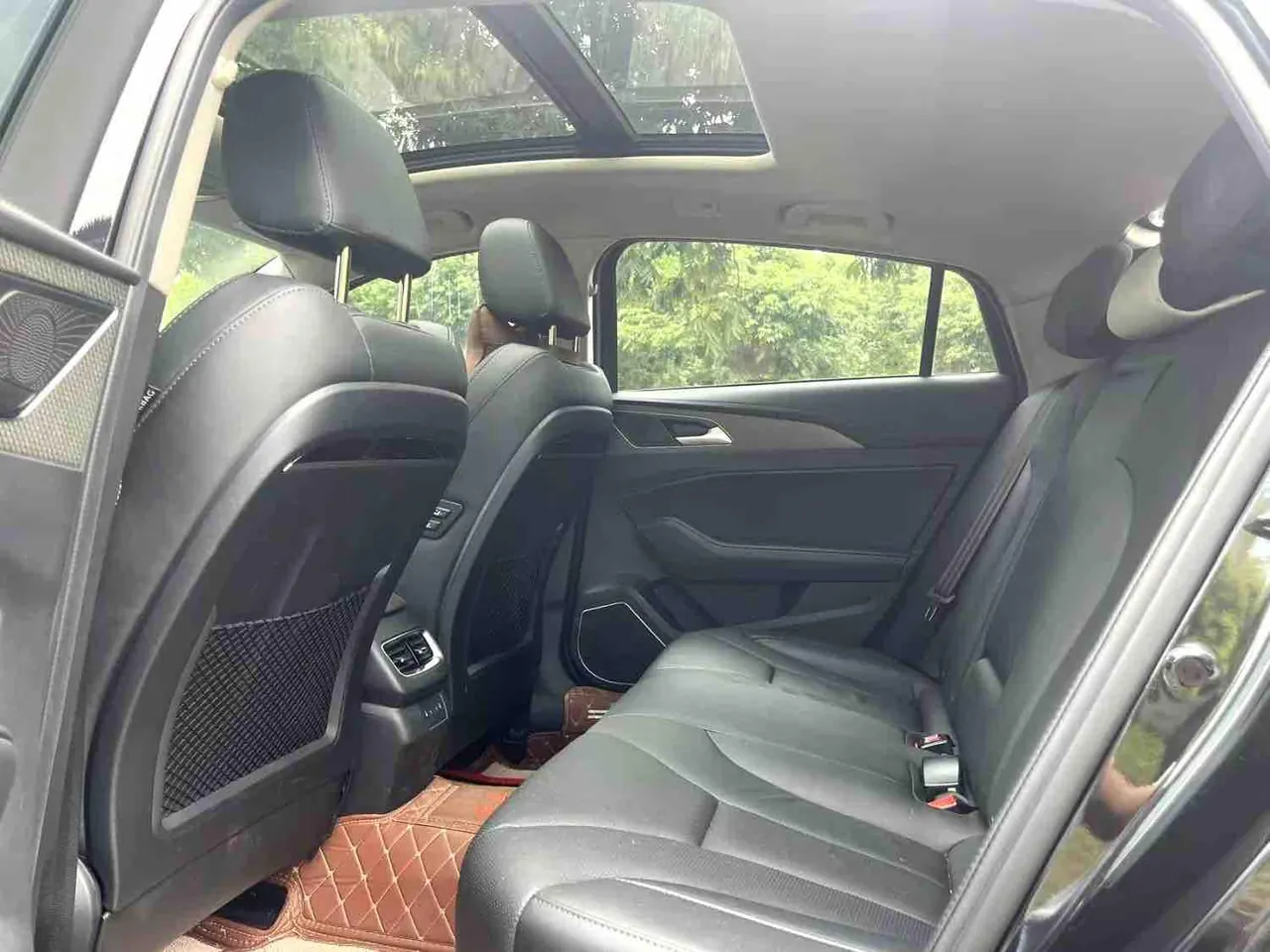 HongQi 2020 H5 1.8TD Zhilian Qichang Edition Automatic Gear 5