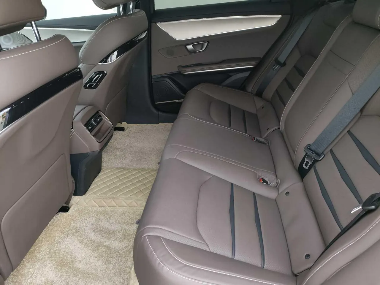 BYD 2020 Han four-wheel drive high-performance flagship automatic gear 6