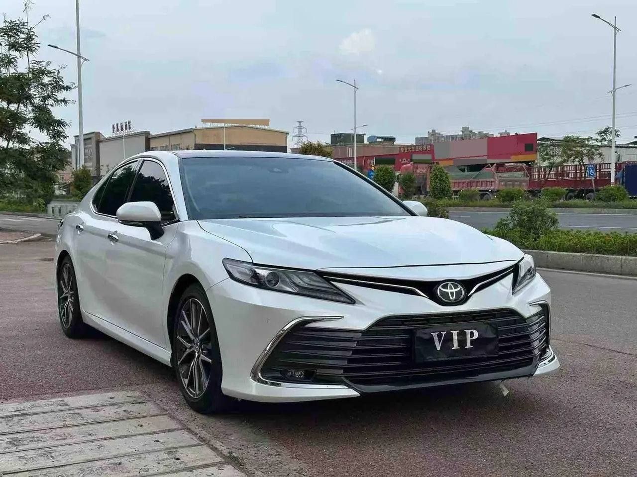 Toyota 2021 Camry 2.5G Deluxe Edition Automatic Gear 3