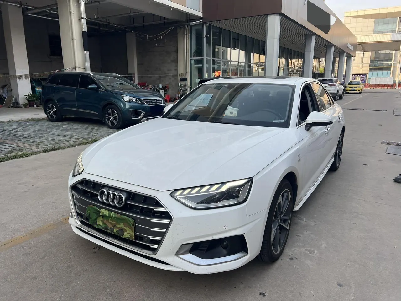 Audi 2020 A4L 2.0TFSI 40TFSI Fashion Elegant Automatic - View 1
