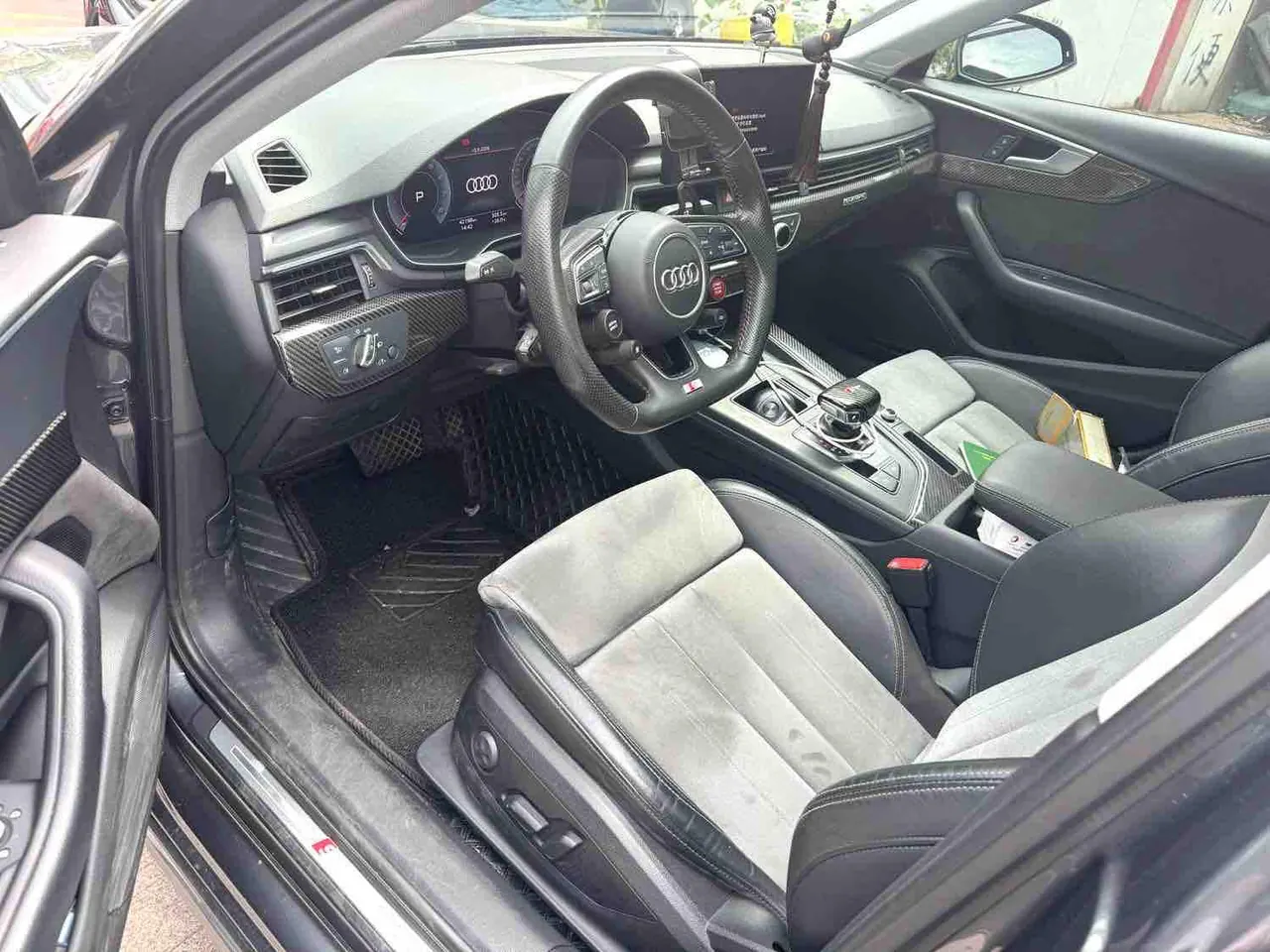 Audi 2020 A4L 2.0TFSI 45TFSI Quattro Selected Dynamic Automatic 2
