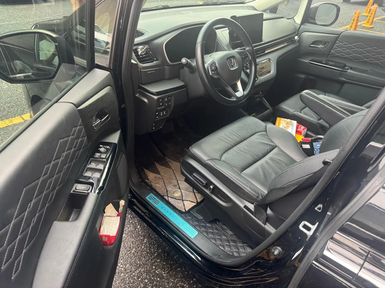 Honda 2022 Ailishen Hybrid 2.0 Stepless Deluxe First Edition Automatic Gear 5