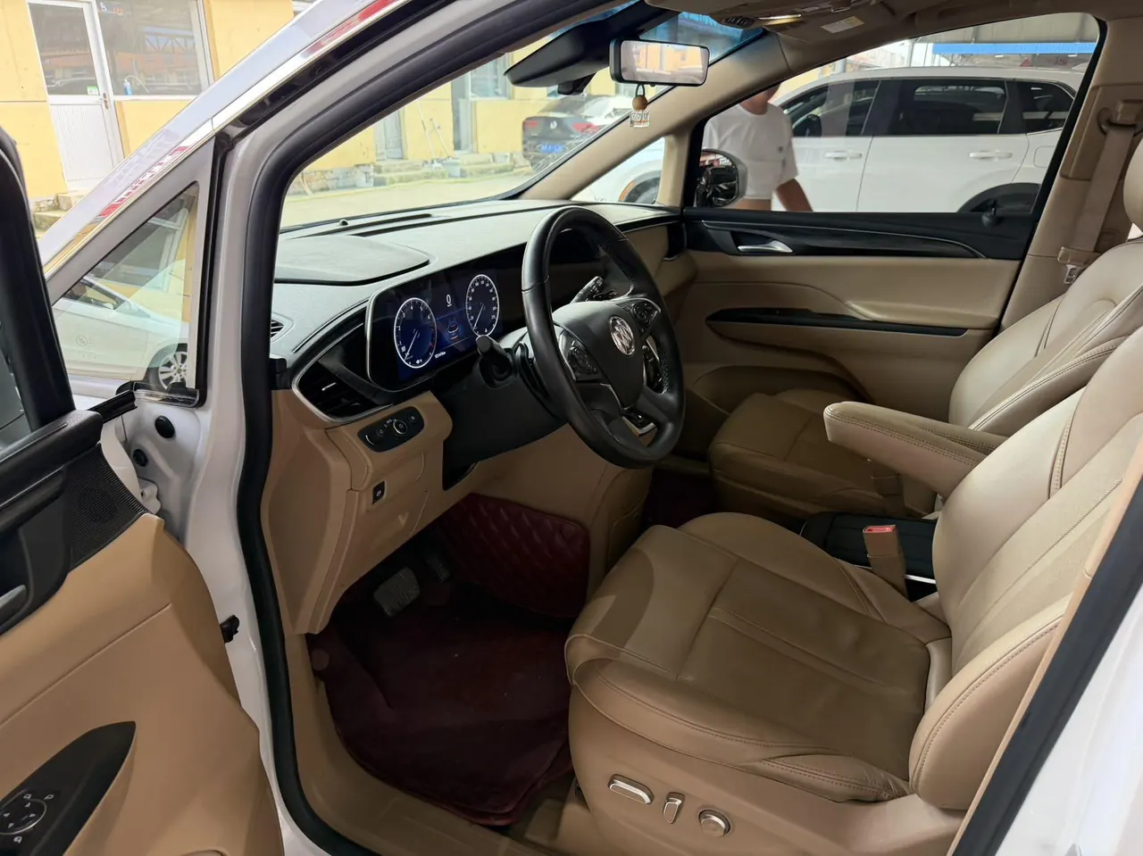 Buick 2020 GL8 ES Lu Zun 2.0T 653T Luxury Automatic Gear 2