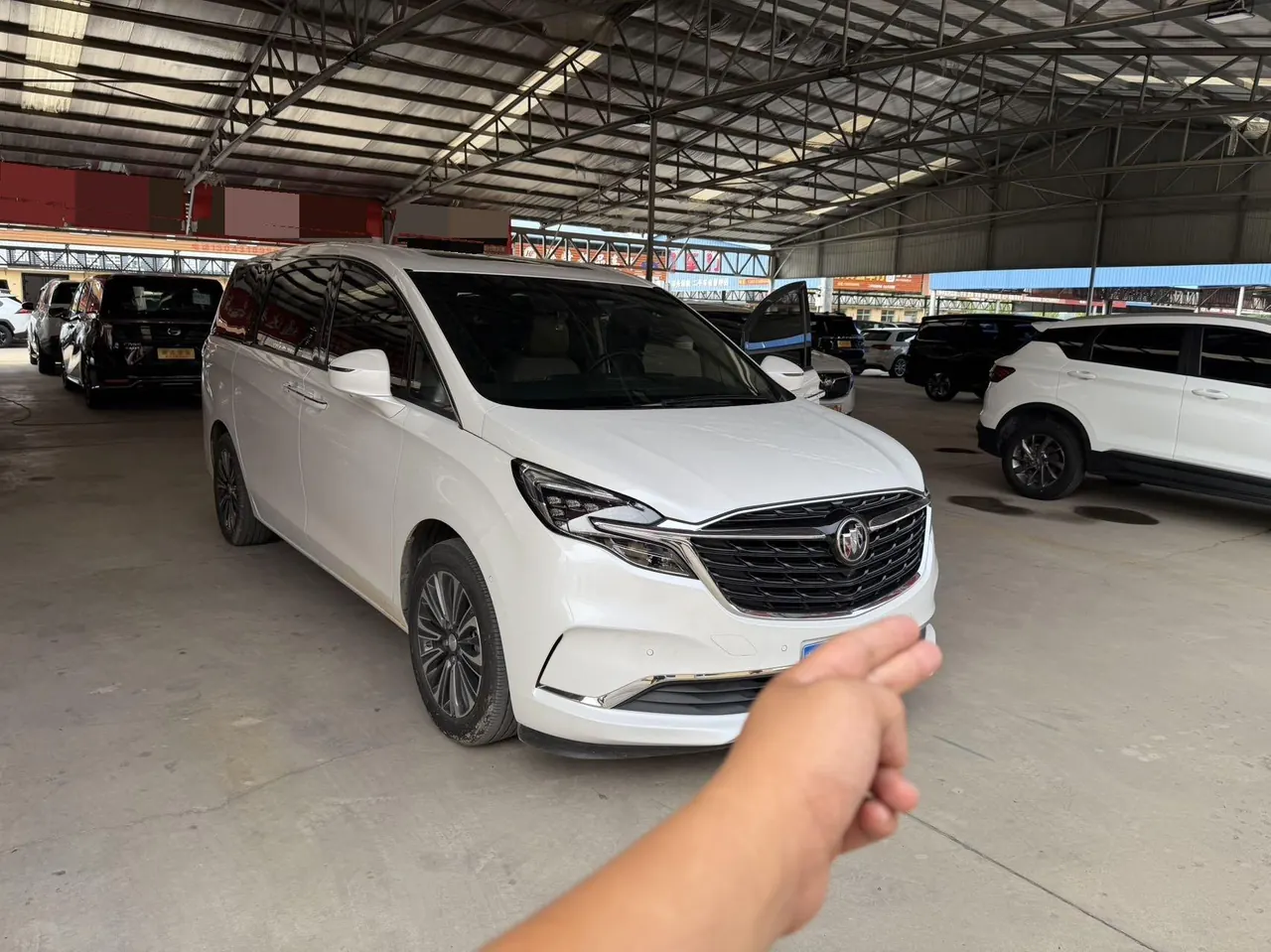 Buick 2020 GL8 ES Lu Zun 2.0T 653T Luxury Automatic Gear 8