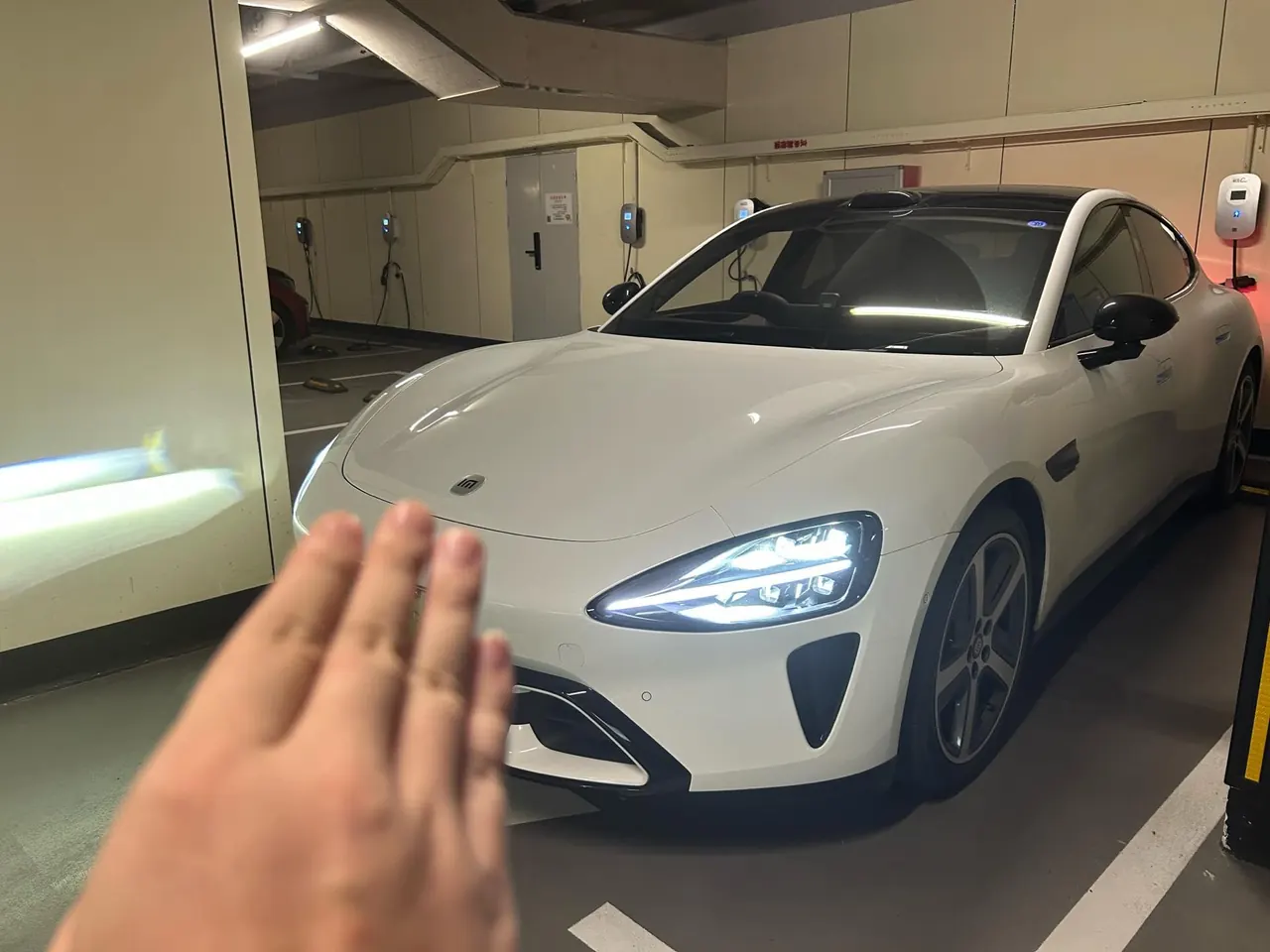 MI 2026 SU7 Standard Edition Automatic Gear - View 1