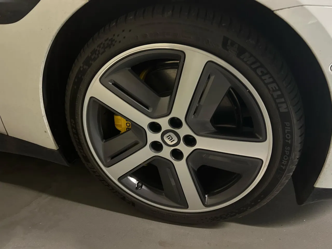 MI 2026 SU7 Standard Edition Automatic Gear 3
