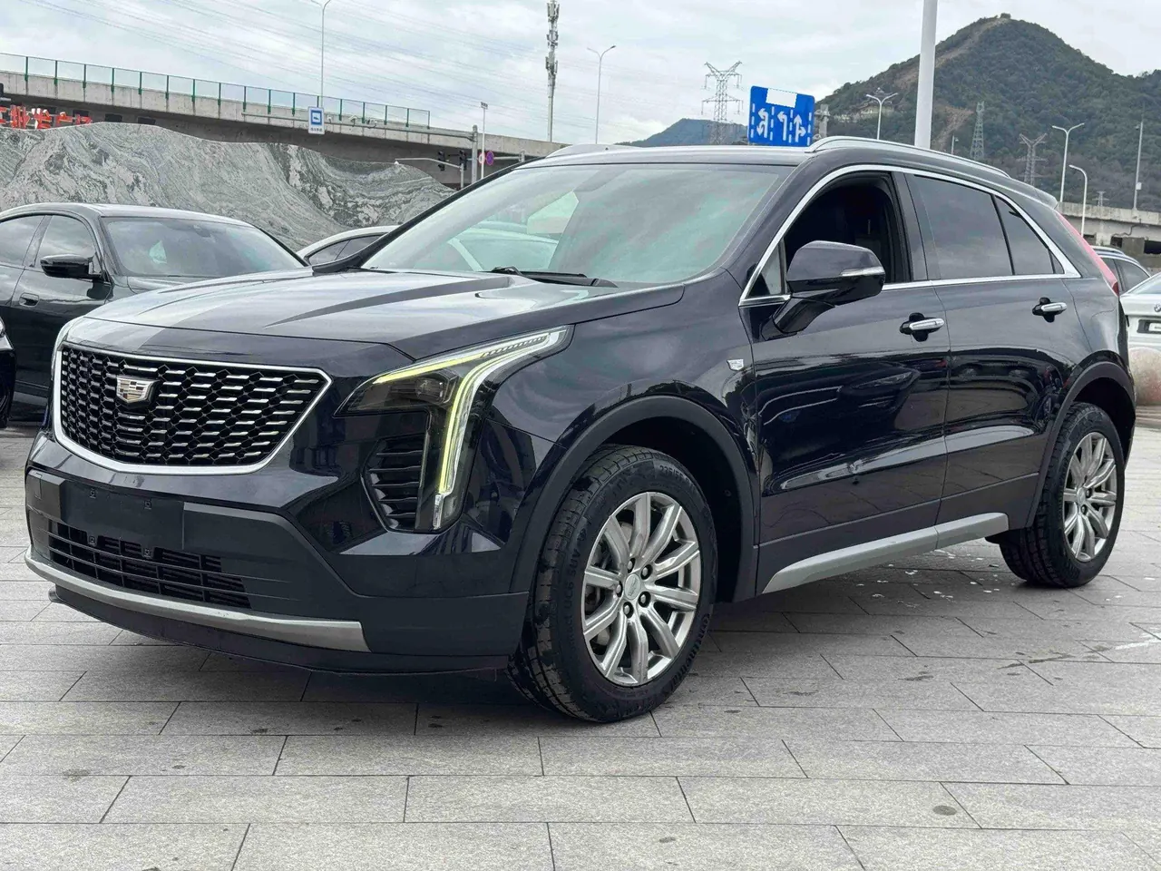 Open image lightbox: Cadillac 2020 XT4 2.0T 28T Two-Drive Leading Automatic Gear