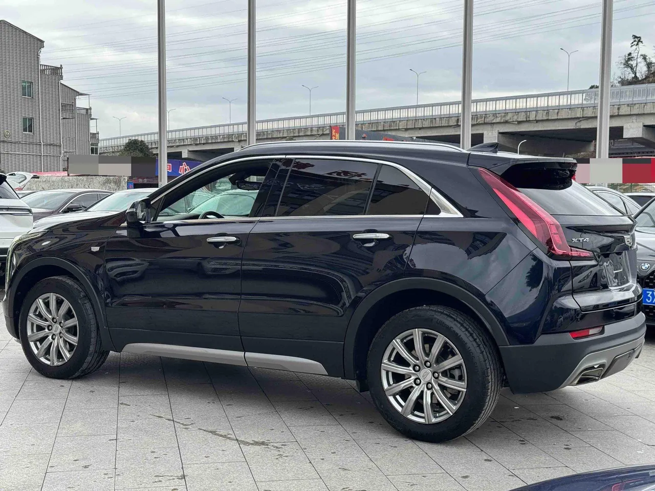 Cadillac 2020 XT4 2.0T 28T Two-Drive Leading Automatic Gear 3