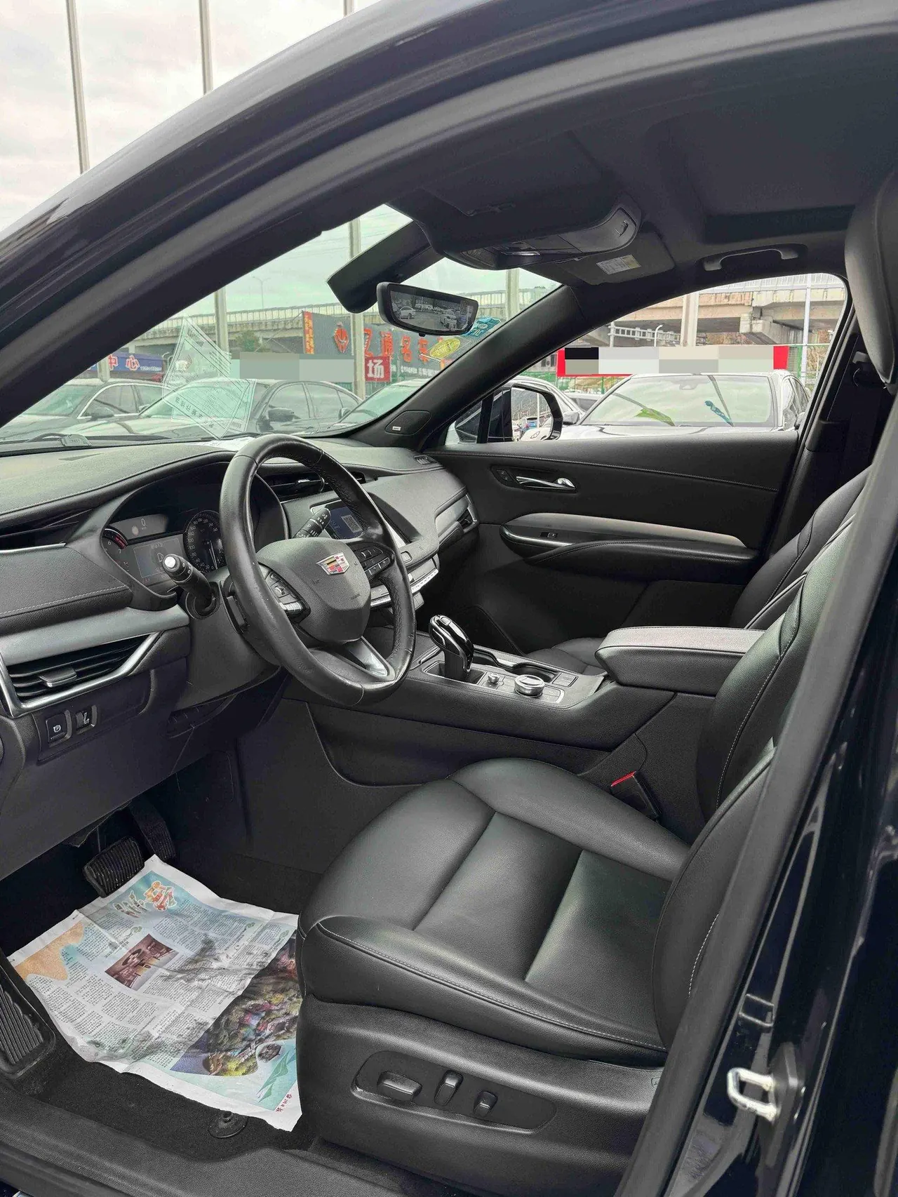 Cadillac 2020 XT4 2.0T 28T Two-Drive Leading Automatic Gear 5