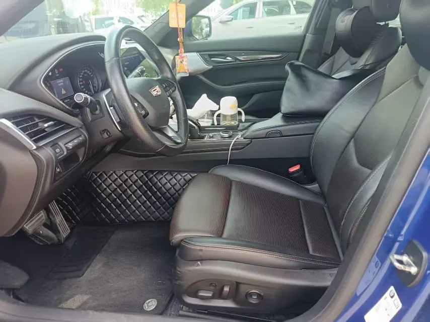 Cadillac 2020 CT5 2.0T 28T Platinum Sports Edition Automatic Gear 3