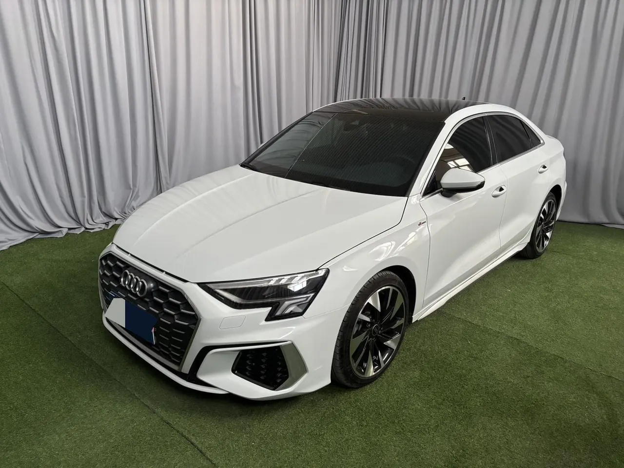 Audi 2022 A3L Limousine 1.4TFSI 35TFSI Fashion Sports Automatic - View 1