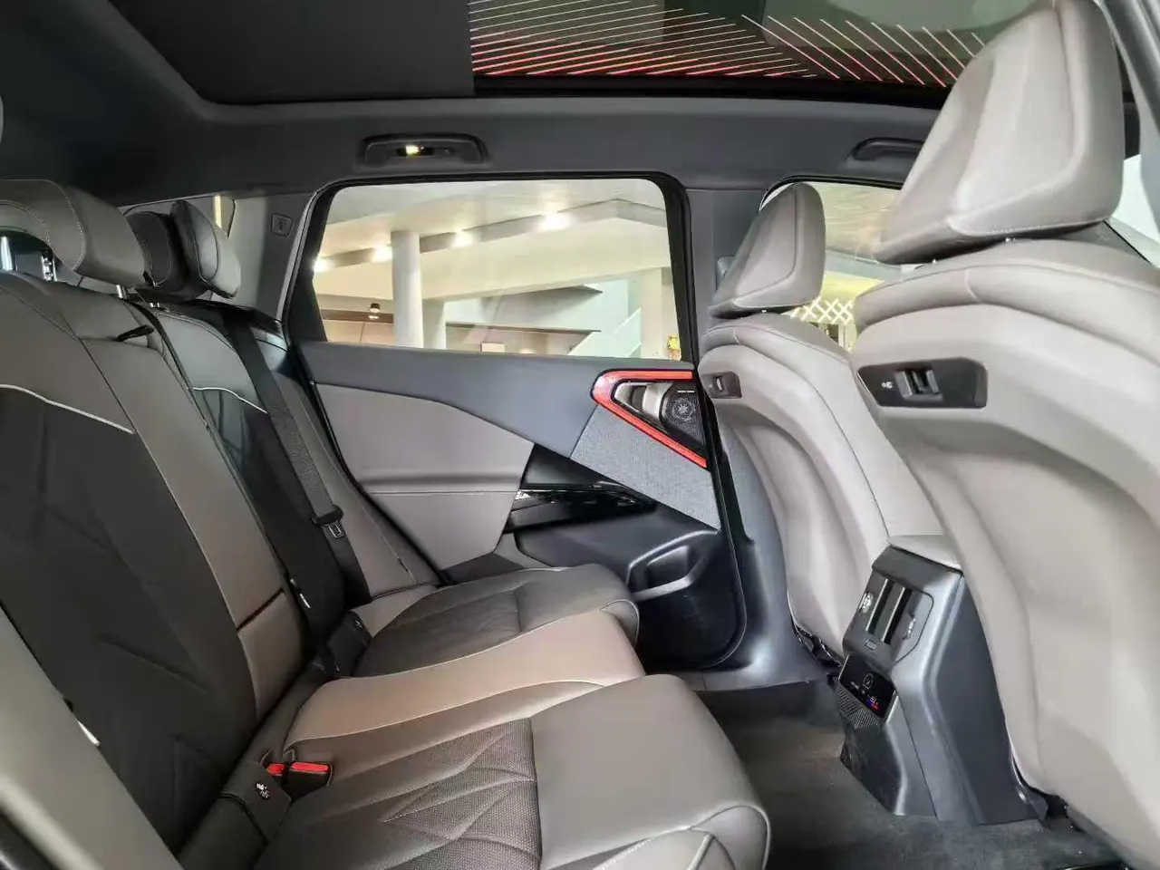 BMW 2025 X3 xDrive30L 2.0T exclusive m sports obsidian night suit automatic gear 5