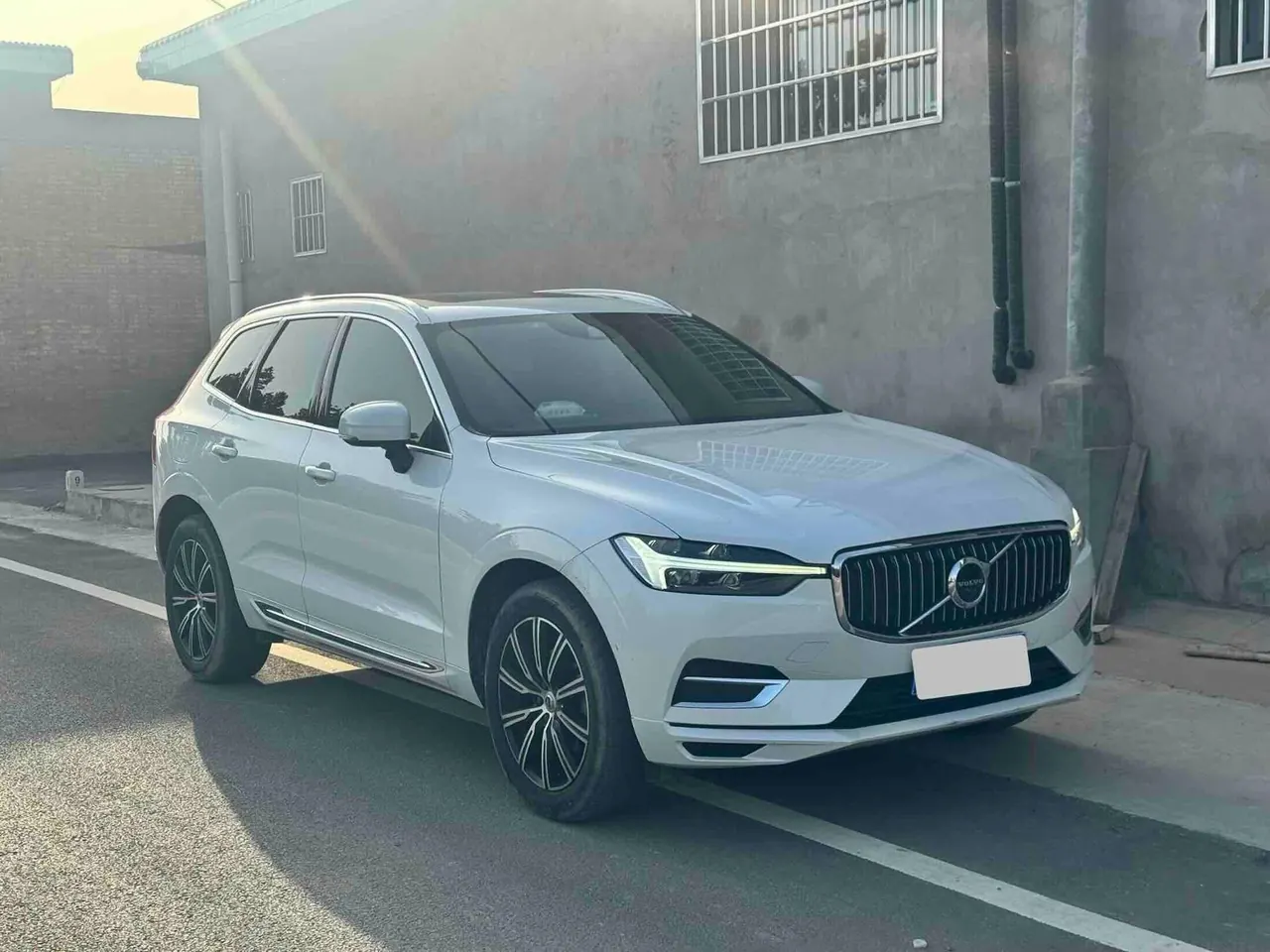 Volvo 2021 XC60 2.0T T5 4-wheel drive Zhiyuan Deluxe Edition Automatic Gear 2