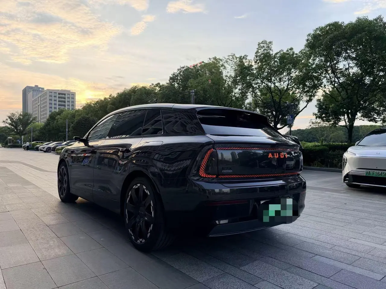 Audi 2026 E7X Pioneer Quattro Automatic 7