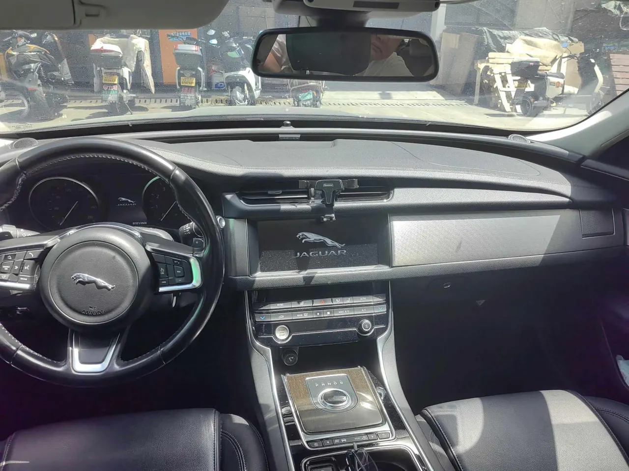 Jaguar 2020 XFL 2.0T P 10000.00g Drive Elite Automatic Gear 5