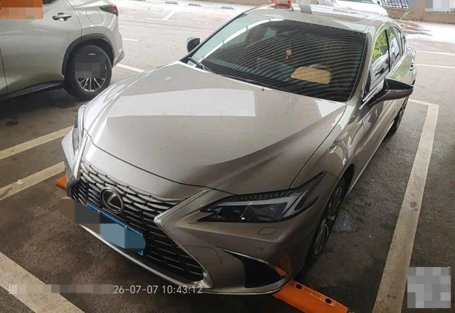 Lexus ES (Imported) 2025 ES200 2.0 Stepless Edition Automatic Gear - View 1