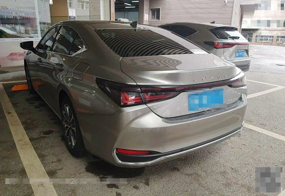 Lexus ES (Imported) 2025 ES200 2.0 Stepless Edition Automatic Gear 2