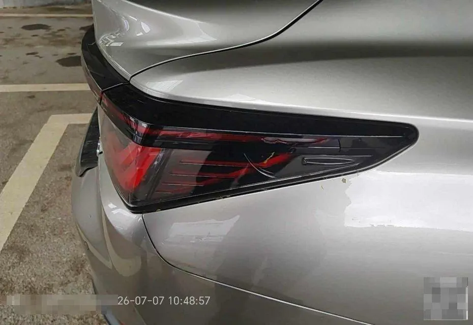 Lexus ES (Imported) 2025 ES200 2.0 Stepless Edition Automatic Gear 8