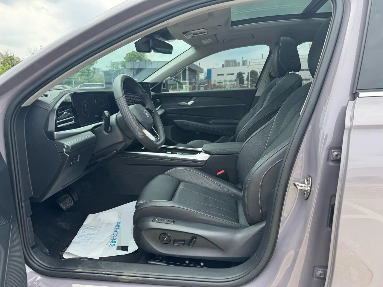 Volkswagen 2025 Passat Pro 2.0TSI 380TSI Dragon Edition Automatic 10