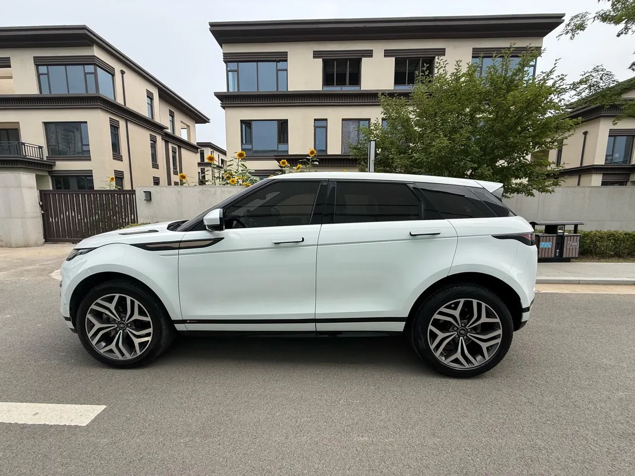 Land Rover 2020 Range Rover Evoque 48V 2.0T 249PS R-DYNAMIC S Sports Edition Automatic Gear 4