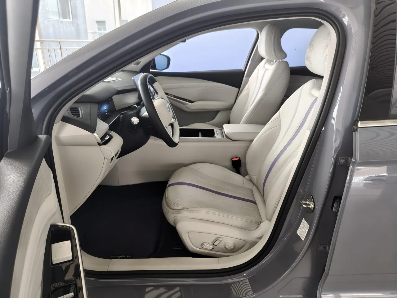 Geely 2024 XingyueL (Monjaro) Zhiqing 1.5T Tiangong Edition Automatic Gear 5