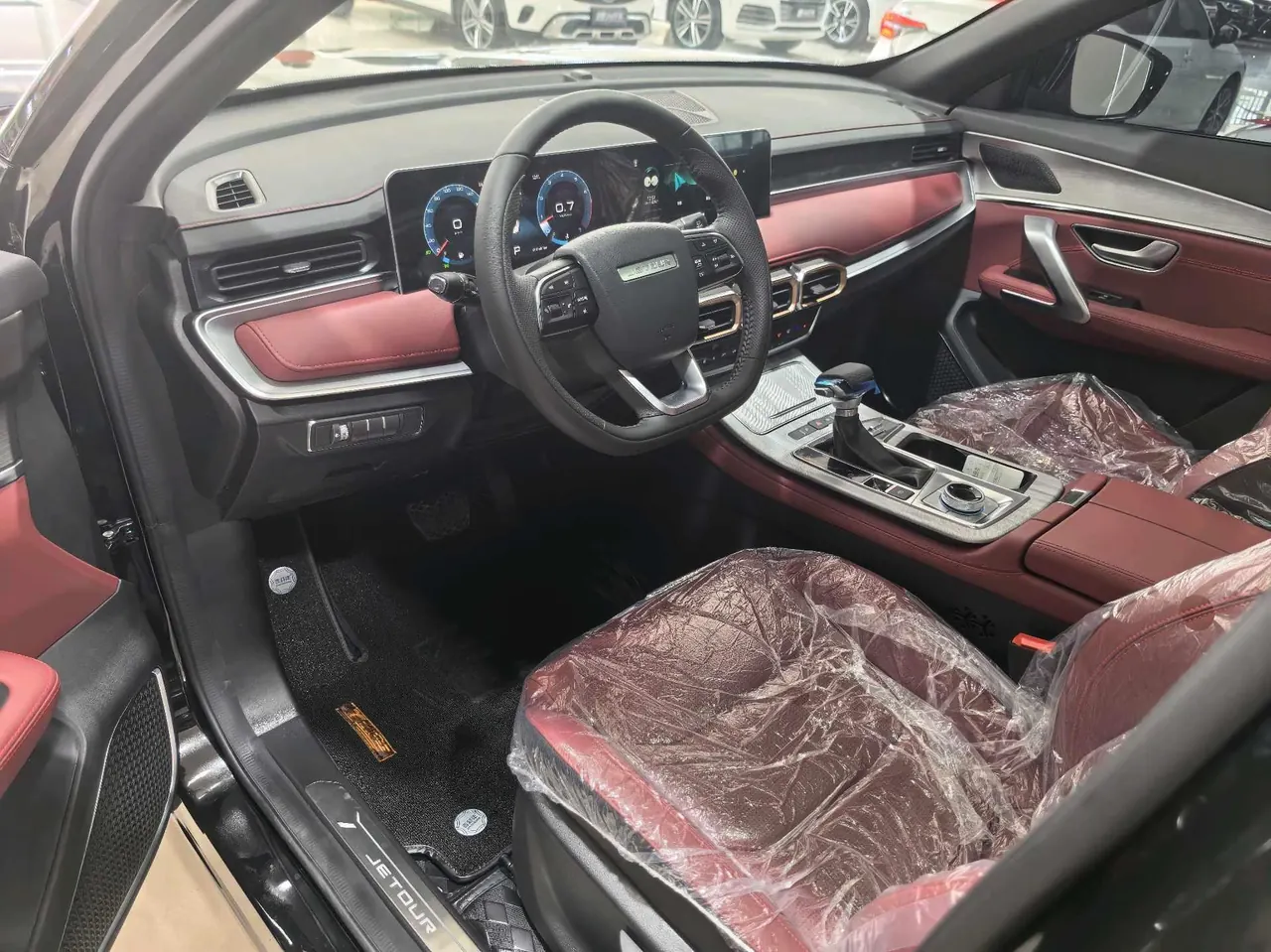 Jetour 2025 X70 PLUS 1.5T Stepless Enjoyment Edition 7-seat Automatic Gear 4