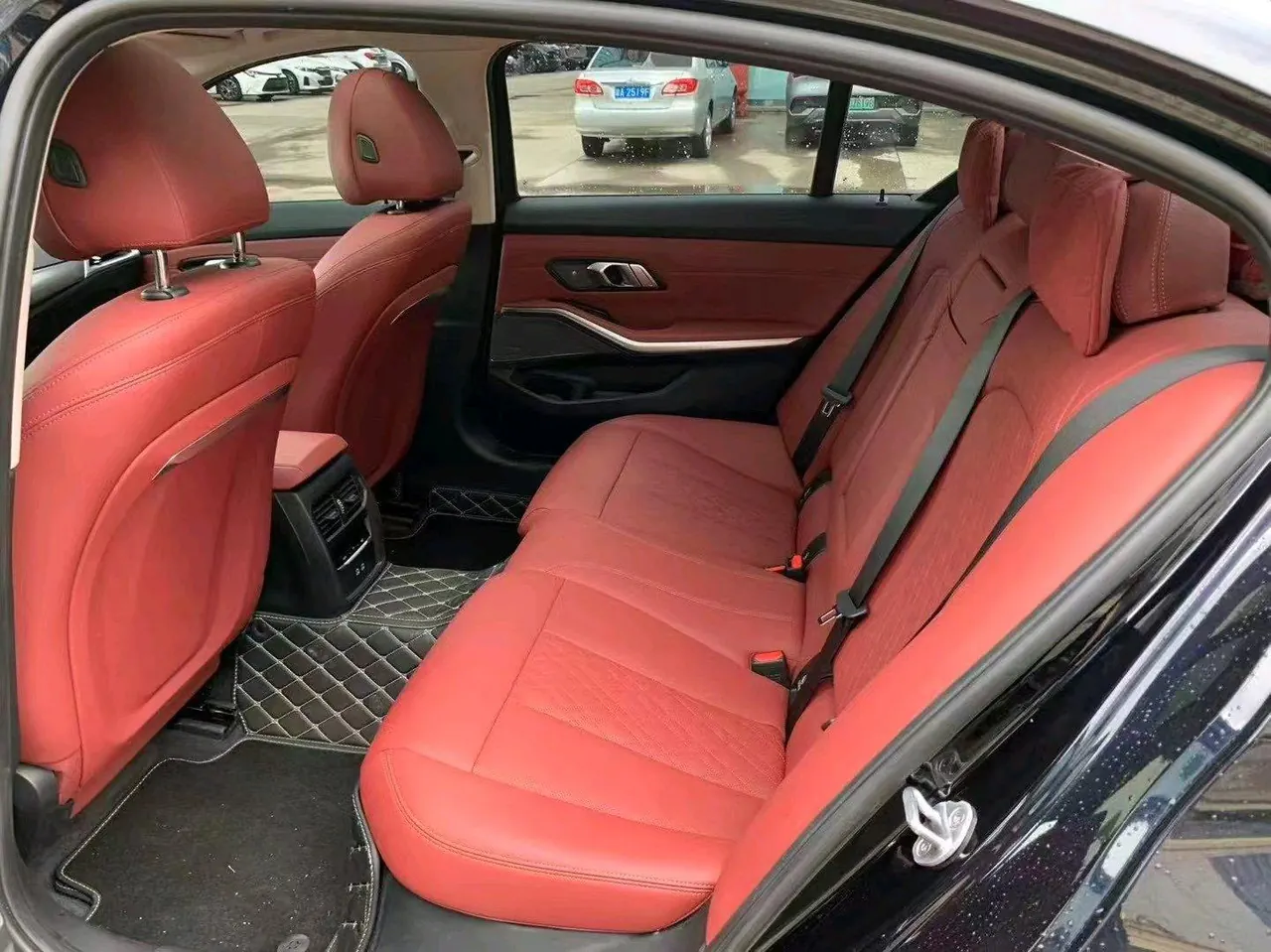 BMW 3 Series 2026 330Li 2.0T M Sports Obsidian Night Suit Automatic Gear 3