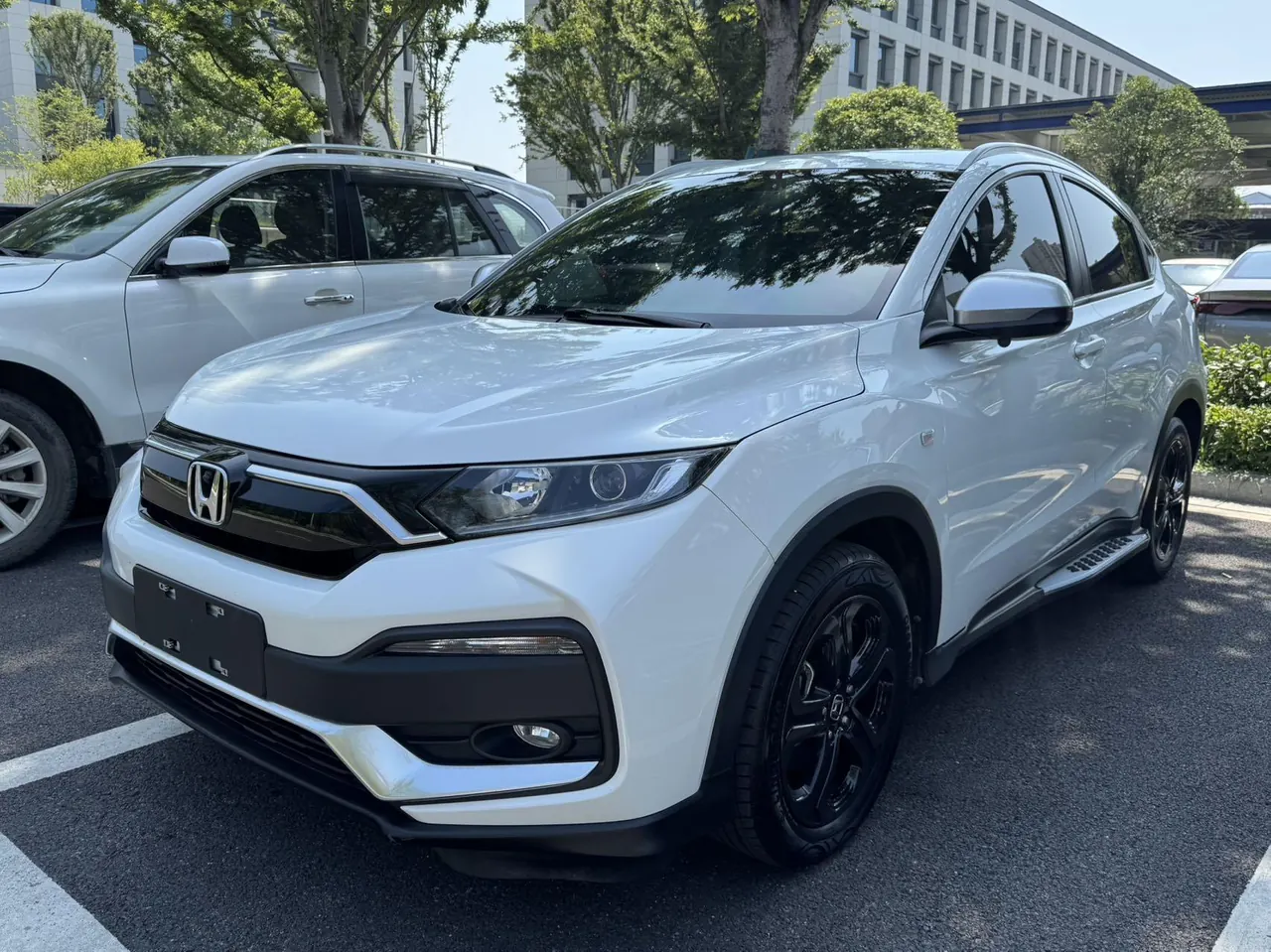 Открыть галерею: Honda 2021 XR-V 1.5T Stepless 220TURBO Comfort Edition Automatic Gear