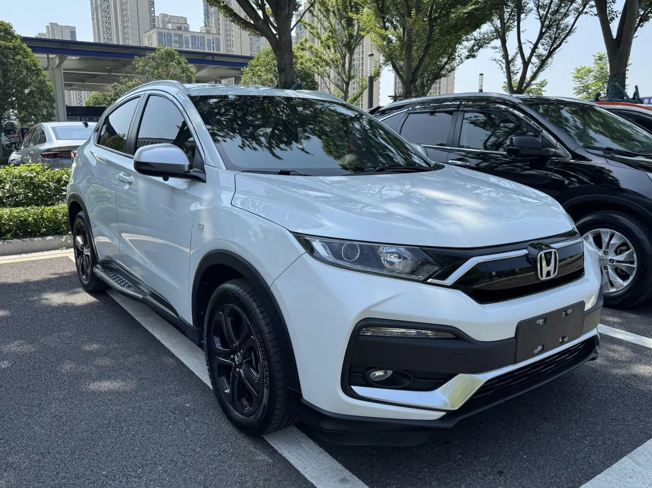 Honda 2021 XR-V 1.5T Stepless 220TURBO Comfort Edition Automatic Gear 2