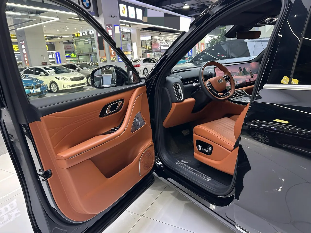 Geely Galaxy 2025 M9 1.5T 210km 4-wheel drive pilot version automatic gear 5