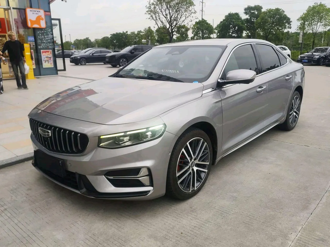 Открыть галерею: Geely 2023 Xingrui 2.0TD Honorable Automatic Transmission