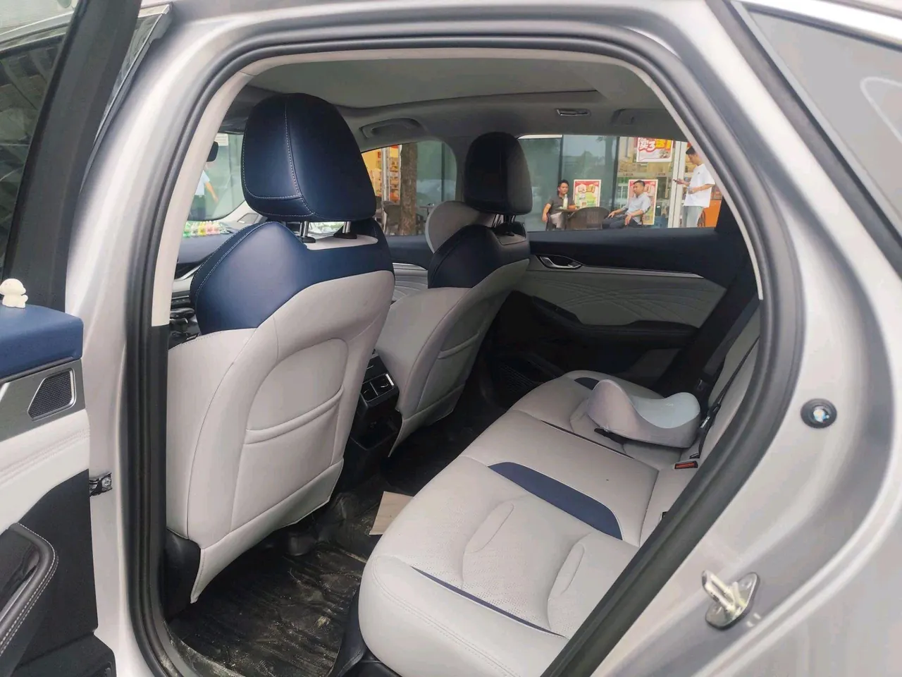 Geely 2023 Xingrui 2.0TD Honorable Automatic Transmission 4