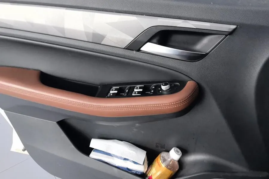 Geely Vision SUV(X6) 2021 Vision X6 Pro 1.4T Premium Automatic 5