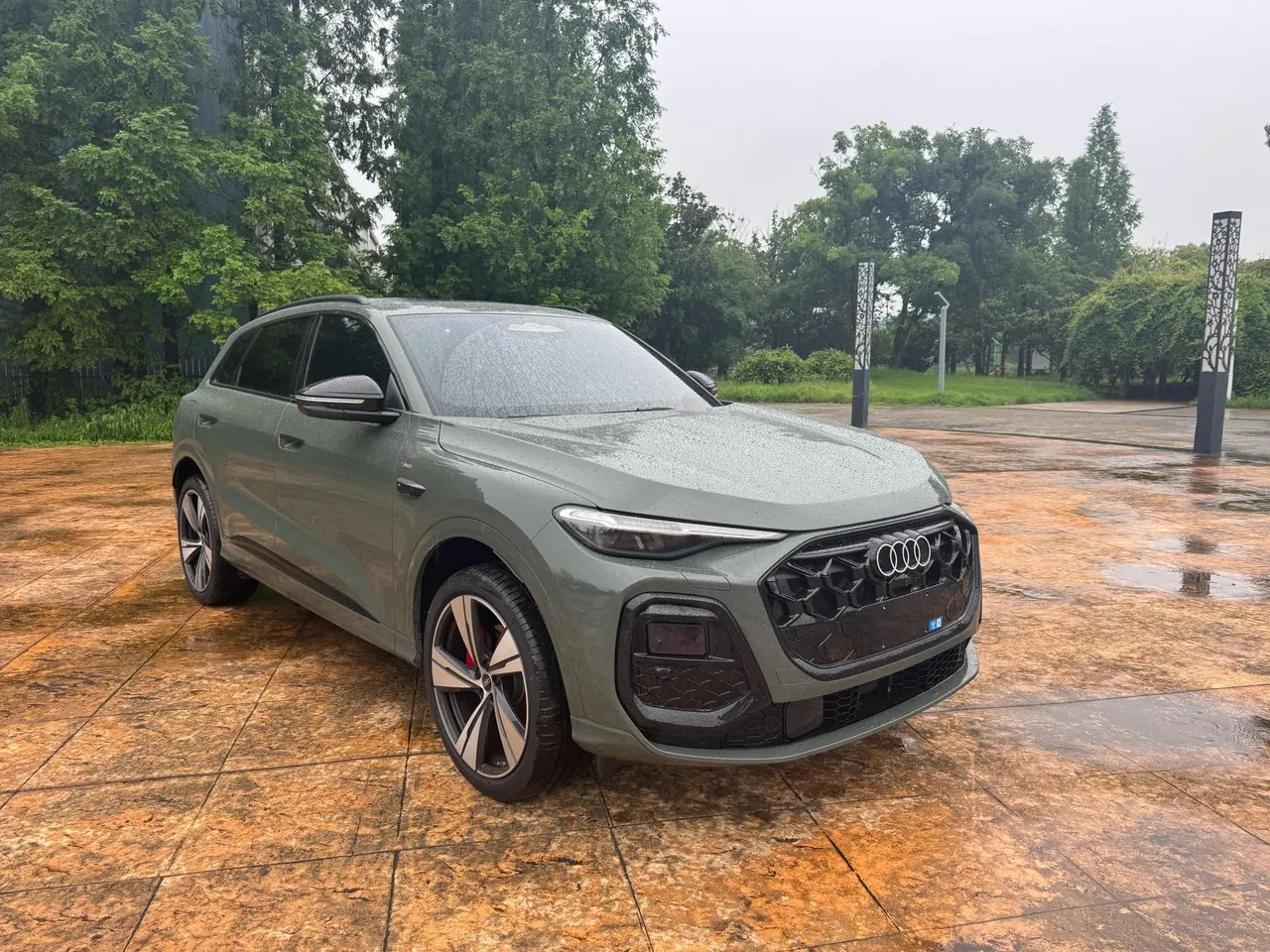 Audi 2026 Q5L 2.0T Smart Hybrid Premium Automatic Gear 3