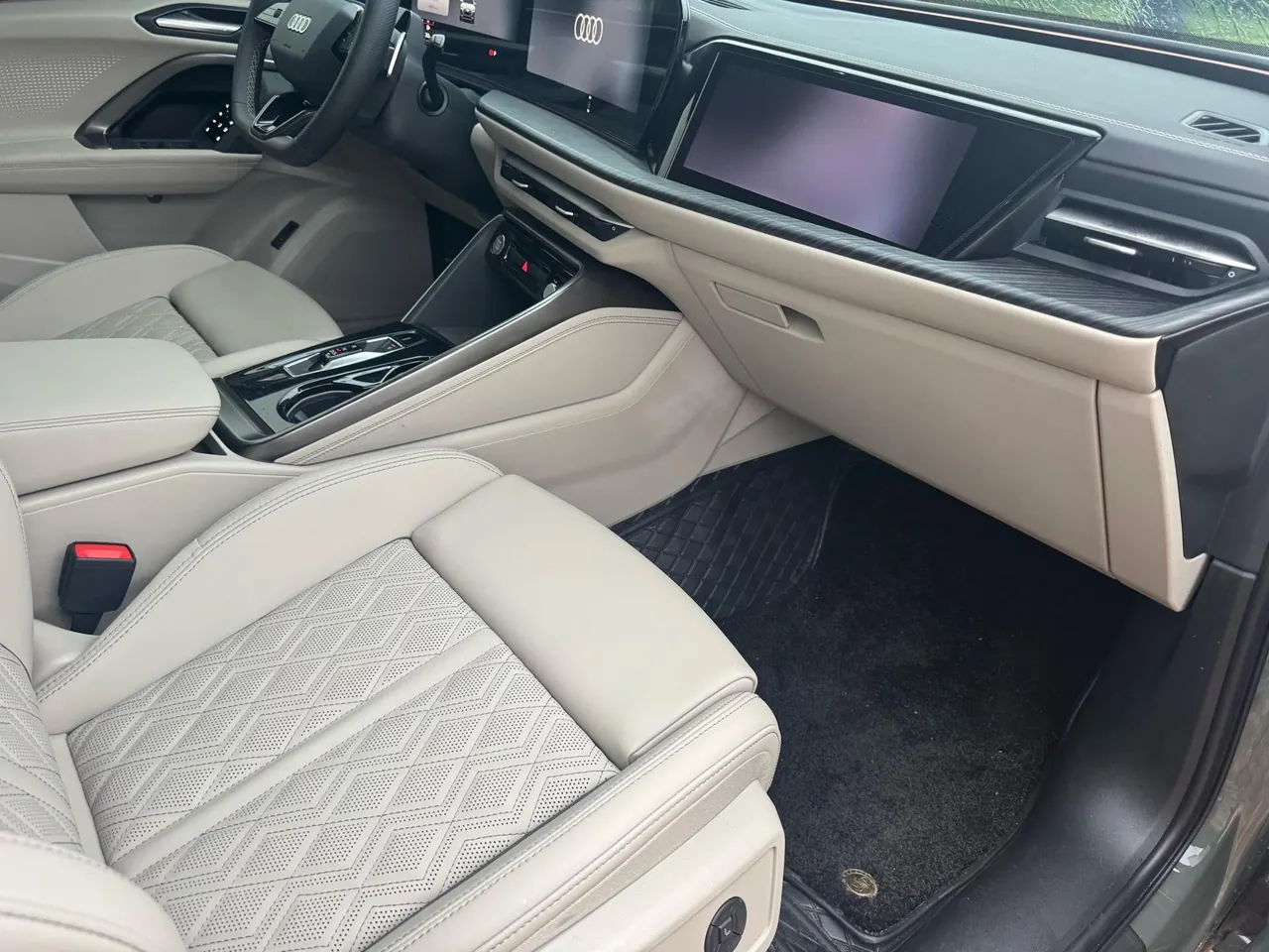 Audi 2026 Q5L 2.0T Smart Hybrid Premium Automatic Gear 9