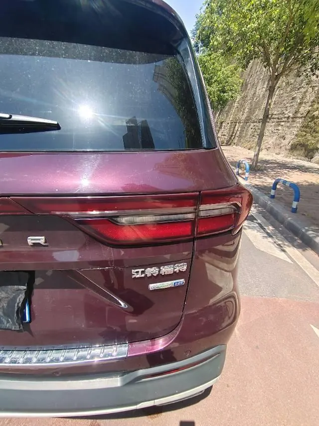 Ford 2021 Lingyu 2.0T EcoBoost 225 Lingling 6-seat automatic gear 17