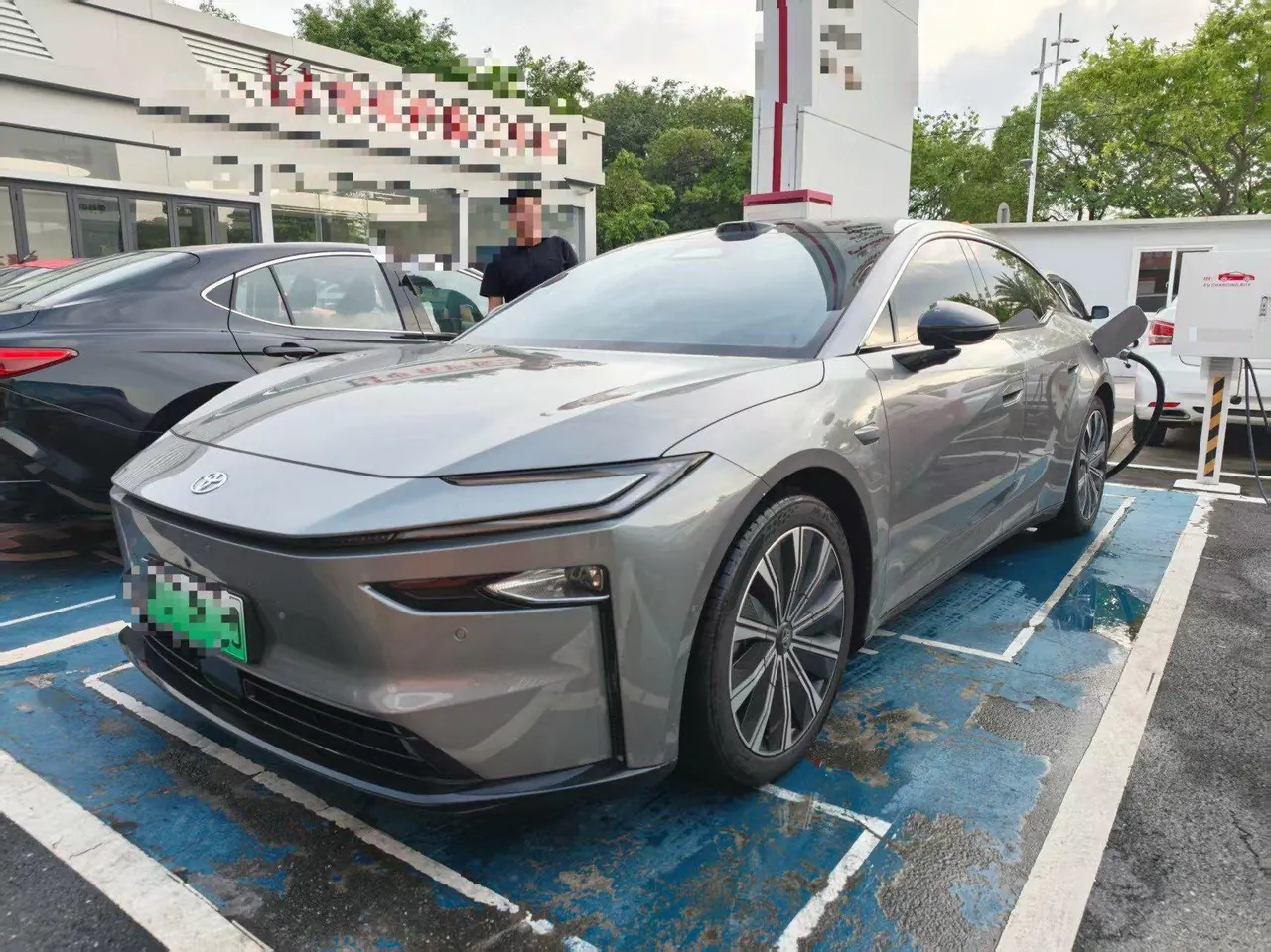 打开图片灯箱:Toyota 2026 Platinum Intelligence 7 700 Max Laser Radar Edition Automatic Gear
