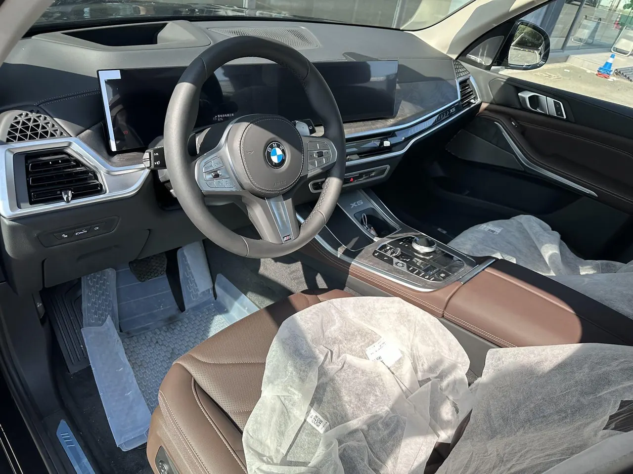 BMW 2025 X5 xDrive30Li 48V 2.0T exclusive m sports obsidian night suit automatic gear 5