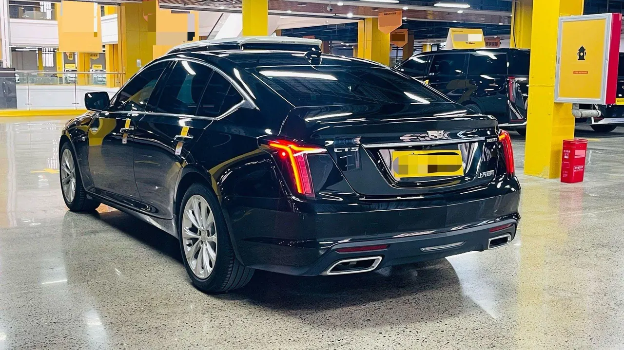 Cadillac 2022 CT5 2.0T 28T Luxury (Standard Edition) Automatic Gear 5