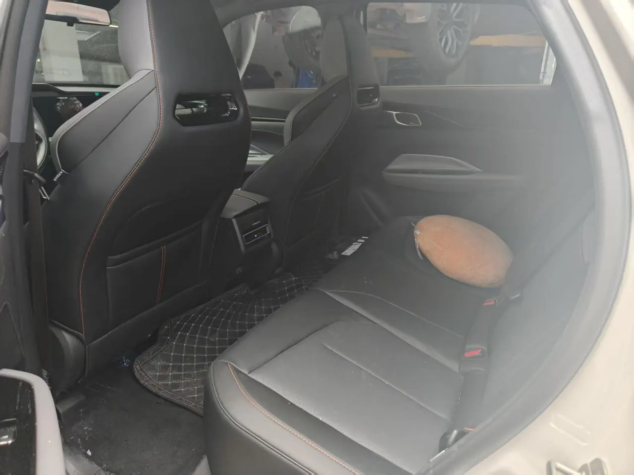 Auchan 2023 Z6 iDD 1.5T Three Clutch 150KM Flagship PLUS Smart Parking Edition Automatic 5