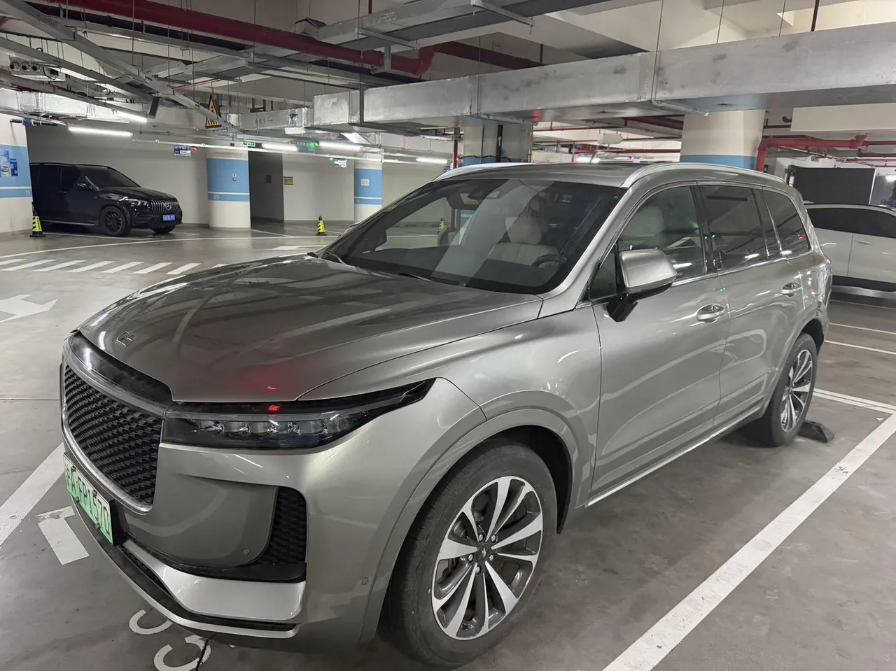 Открыть галерею: Li 2020 ONE 1.2T extended range 7-seat automatic gear