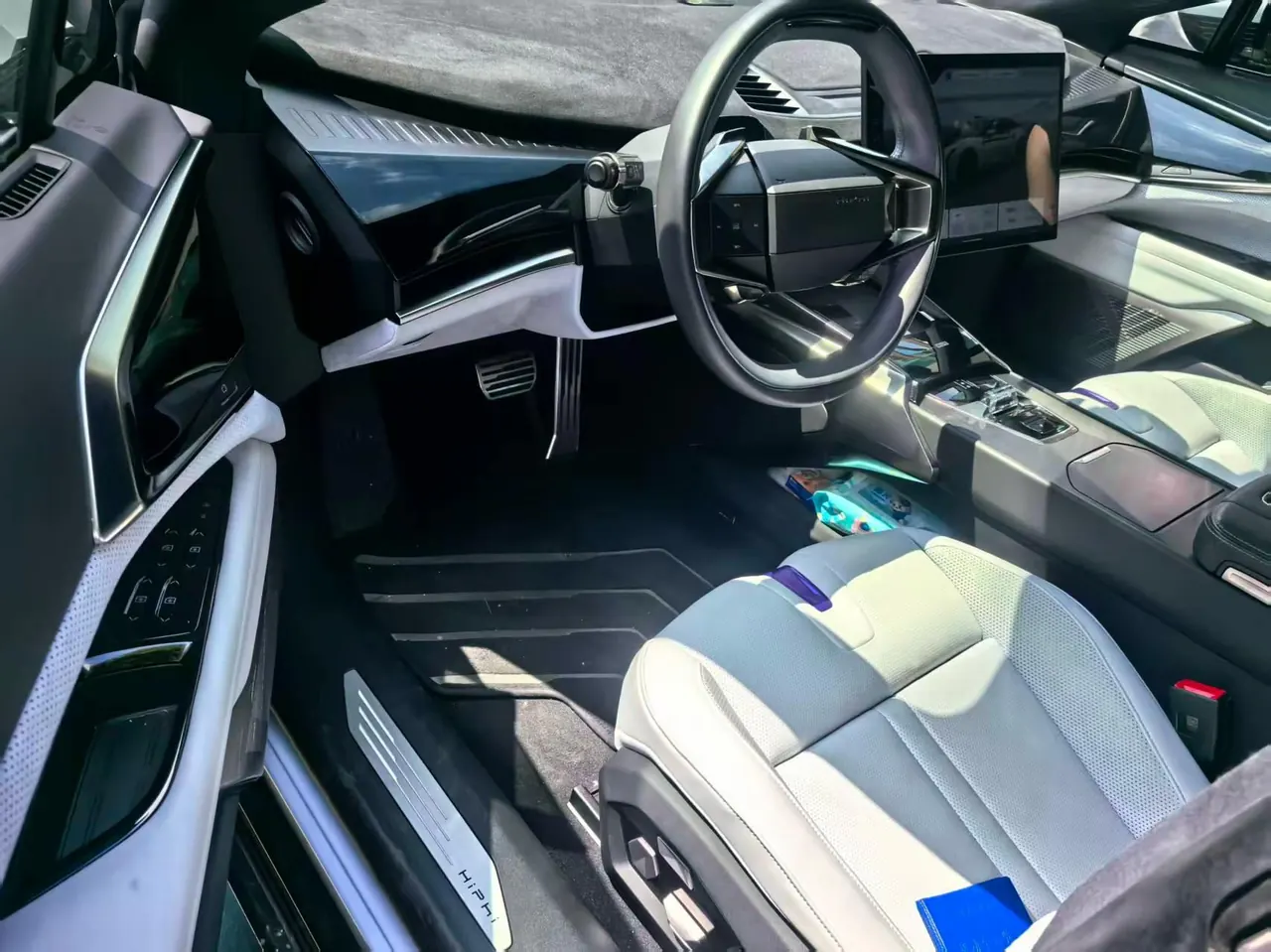 HiPhi 2023 HiPhi Z City Edition 4-seat Automatic Gear 5
