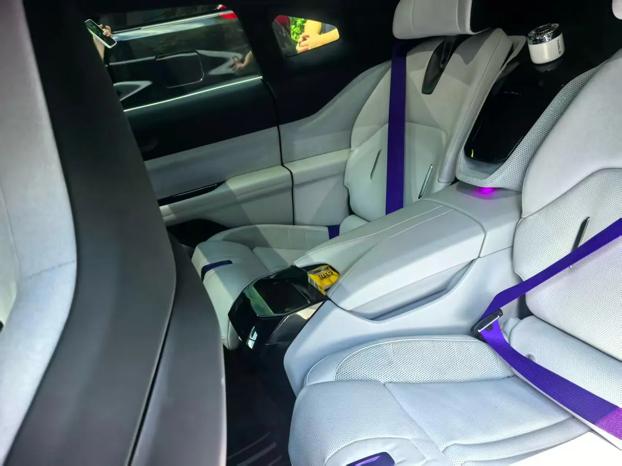 HiPhi 2023 HiPhi Z City Edition 4-seat Automatic Gear 6