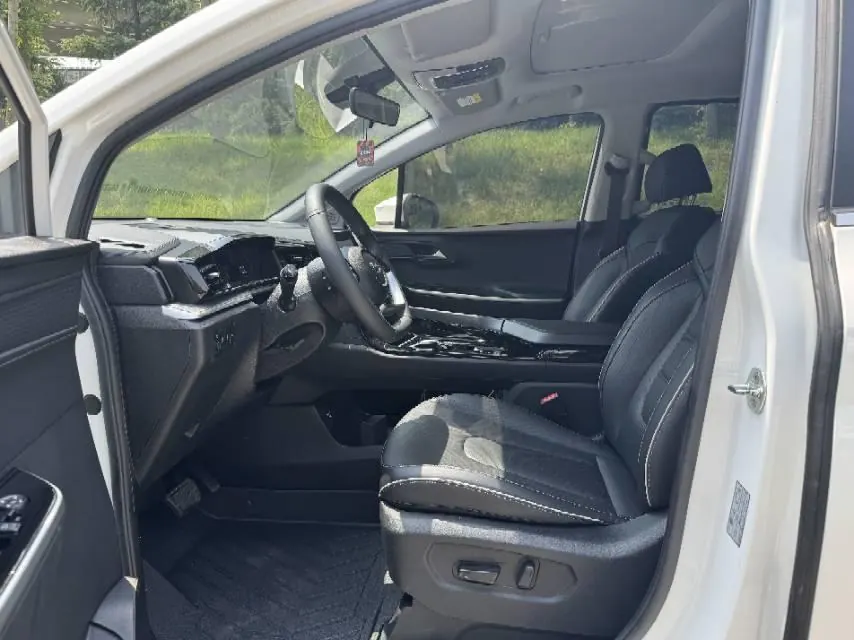 Hyundai 2021 Kusto 1.5TGDi 270TGDi LUX Premium Edition Automatic Gear 3
